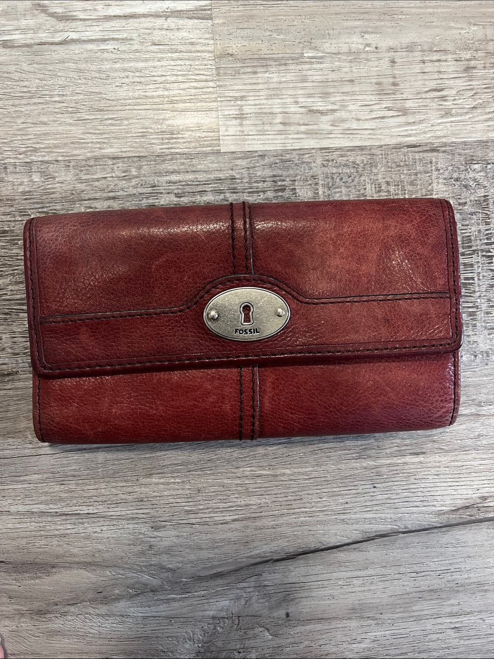 Fossil Burgundy Leather Continental Wallet with Silver-Tone Plaque